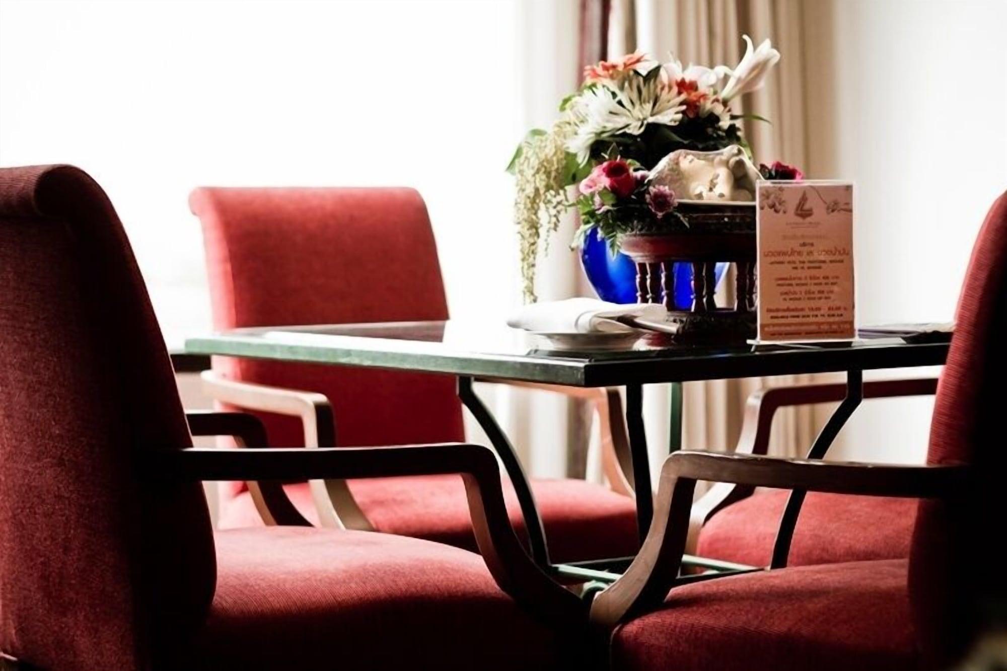 Laithong Hotel Ubon Ratchathani Eksteriør bilde