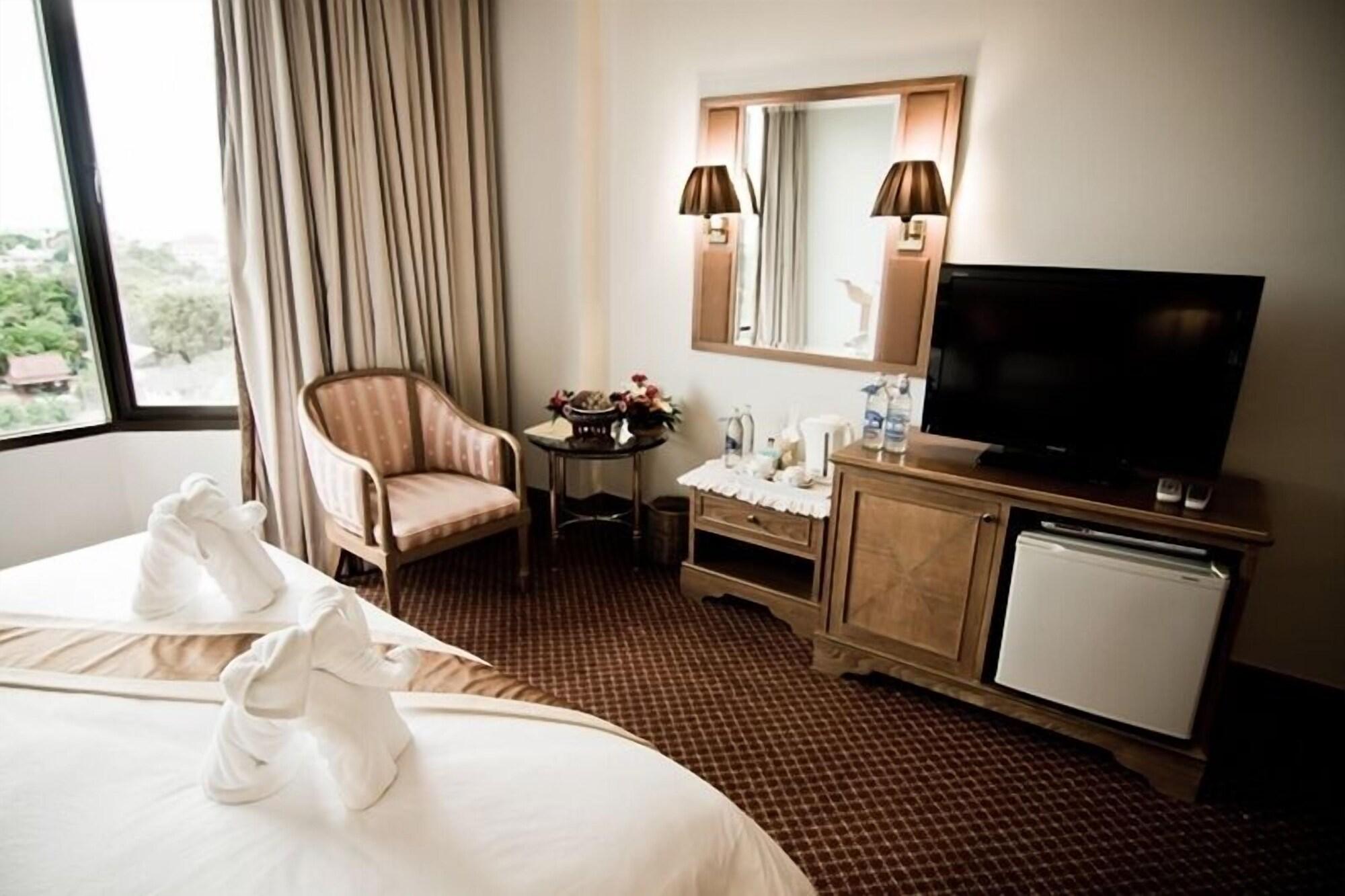 Laithong Hotel Ubon Ratchathani Eksteriør bilde